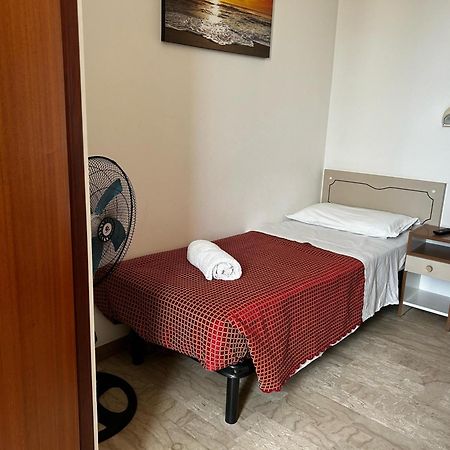 Anny Hotel Rimini Exterior foto