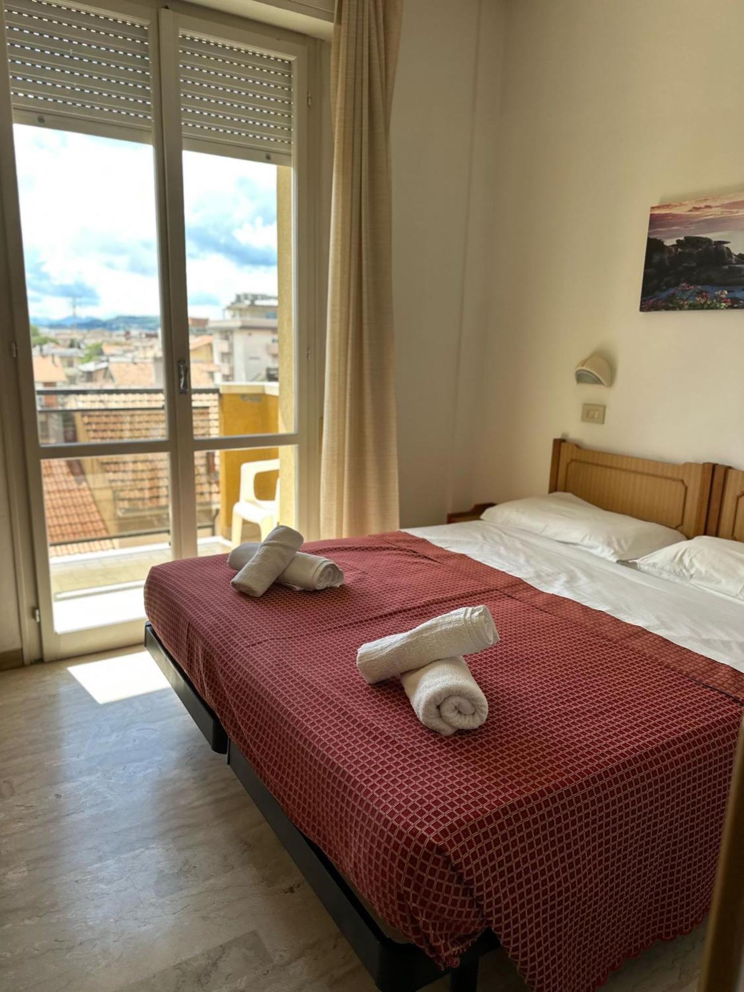 Anny Hotel Rimini Exterior foto